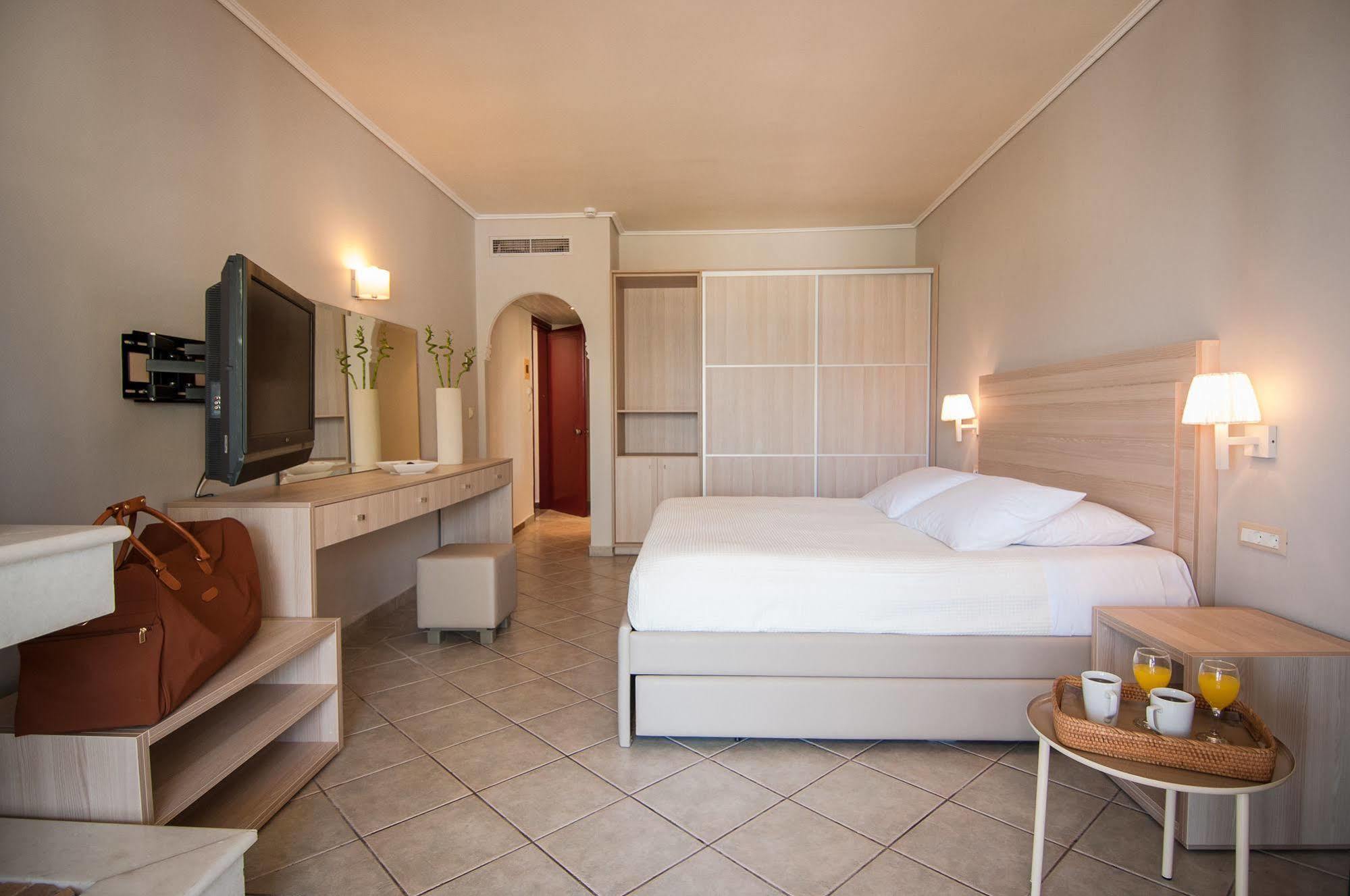 Phoenix Hotel Plános