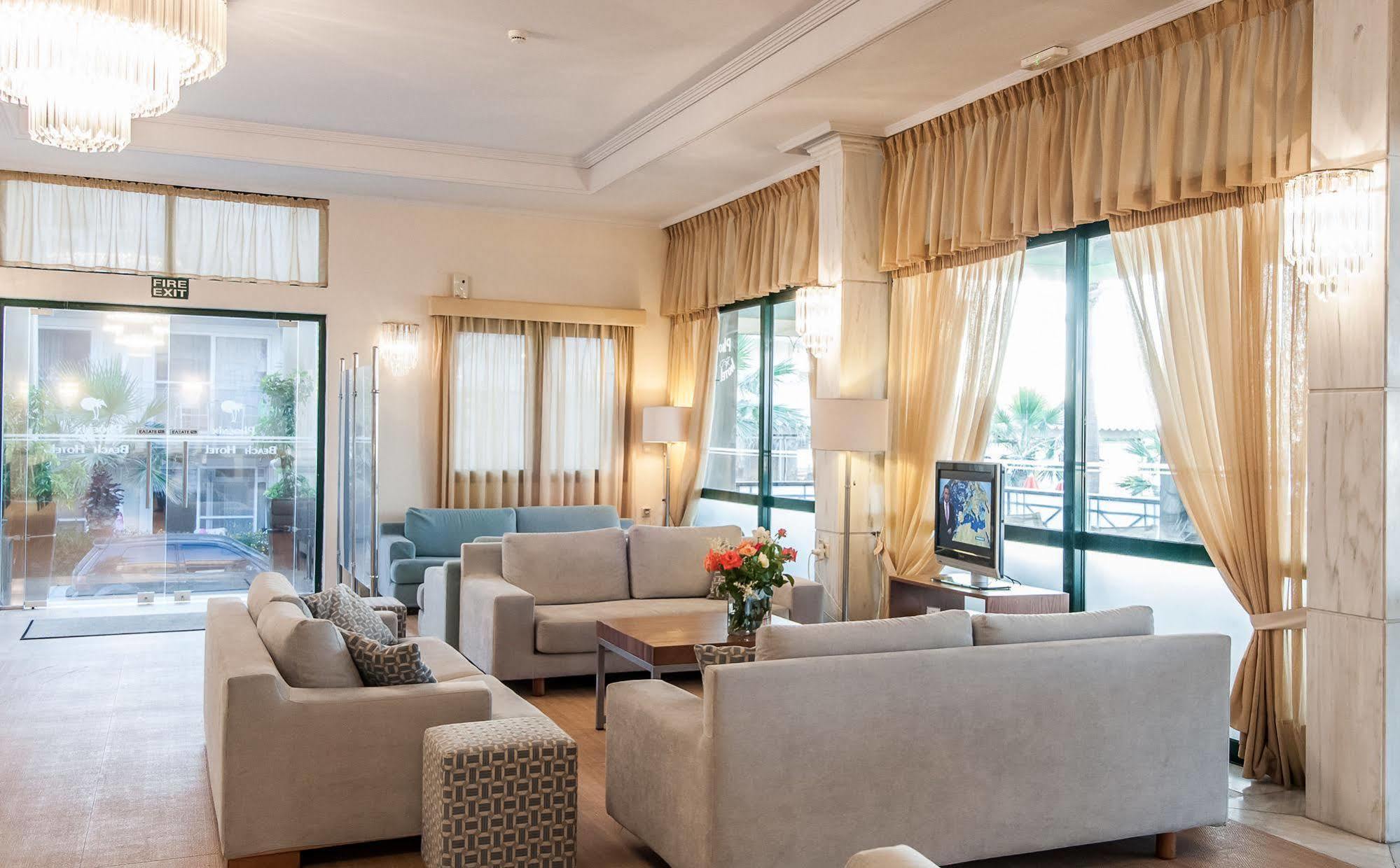 Phoenix Hotel 4*