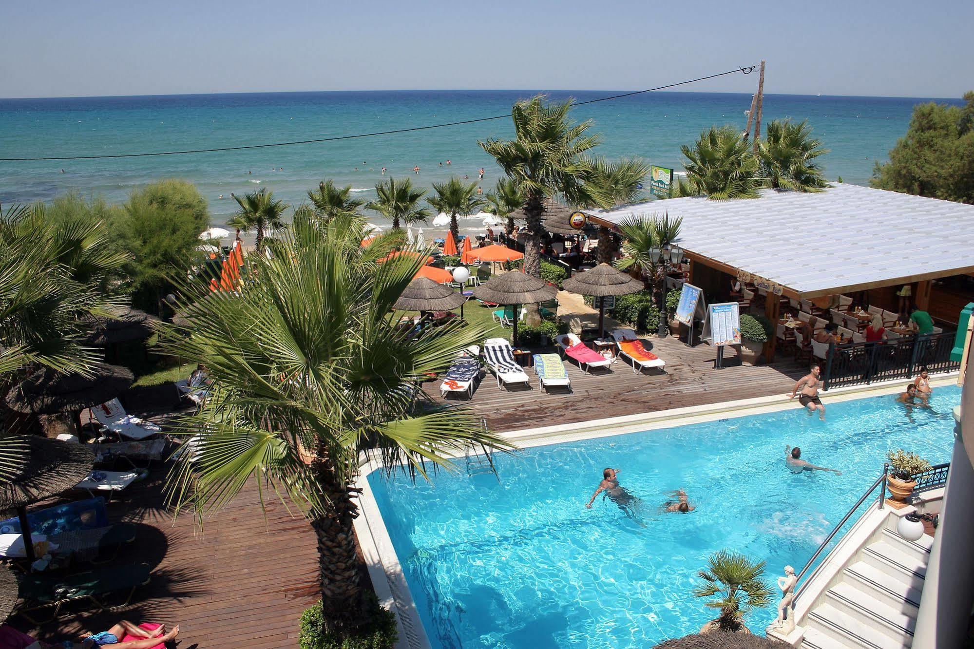 Phoenix Hotel 4*