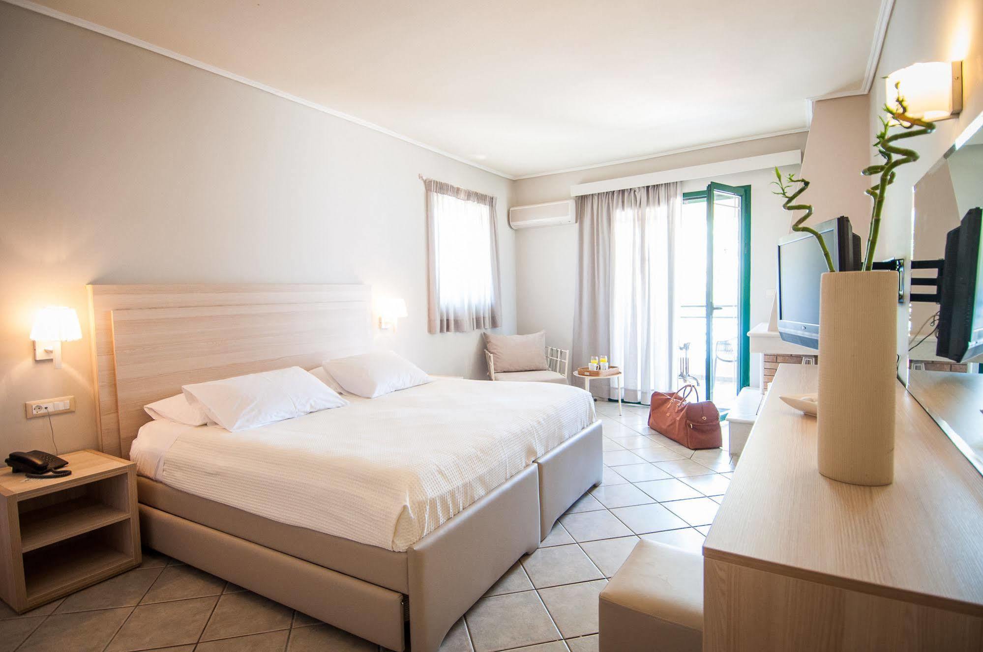 Phoenix Hotel Plános
