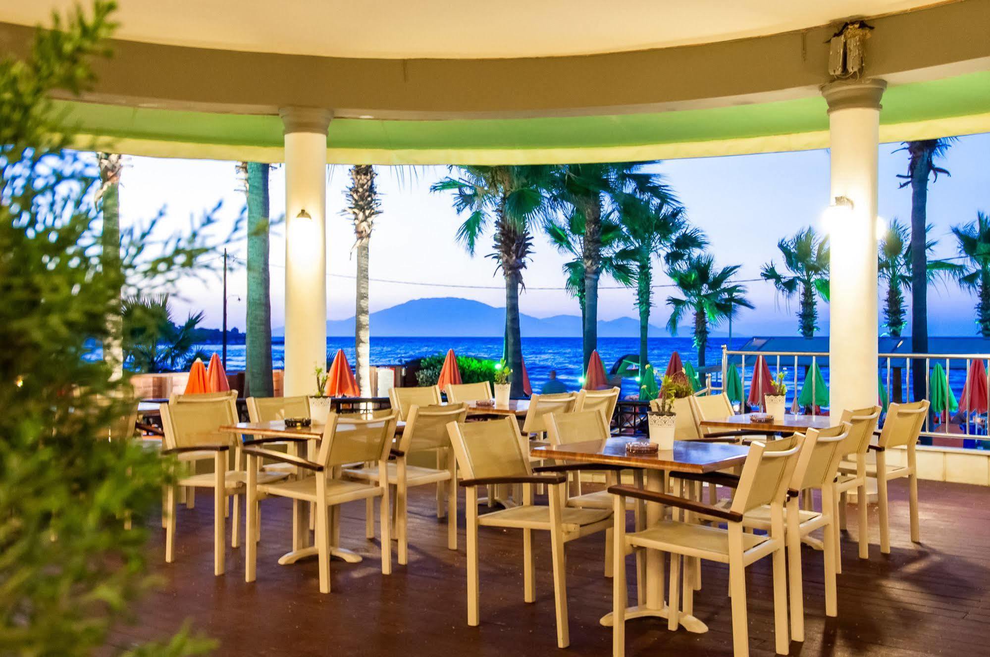 Phoenix Hotel 4*