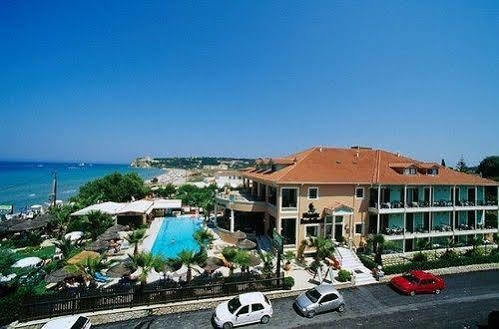 Phoenix Beach Hotel 4*